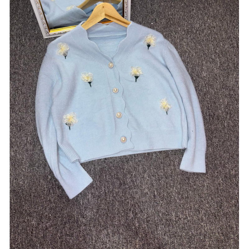 Cardigan Flower